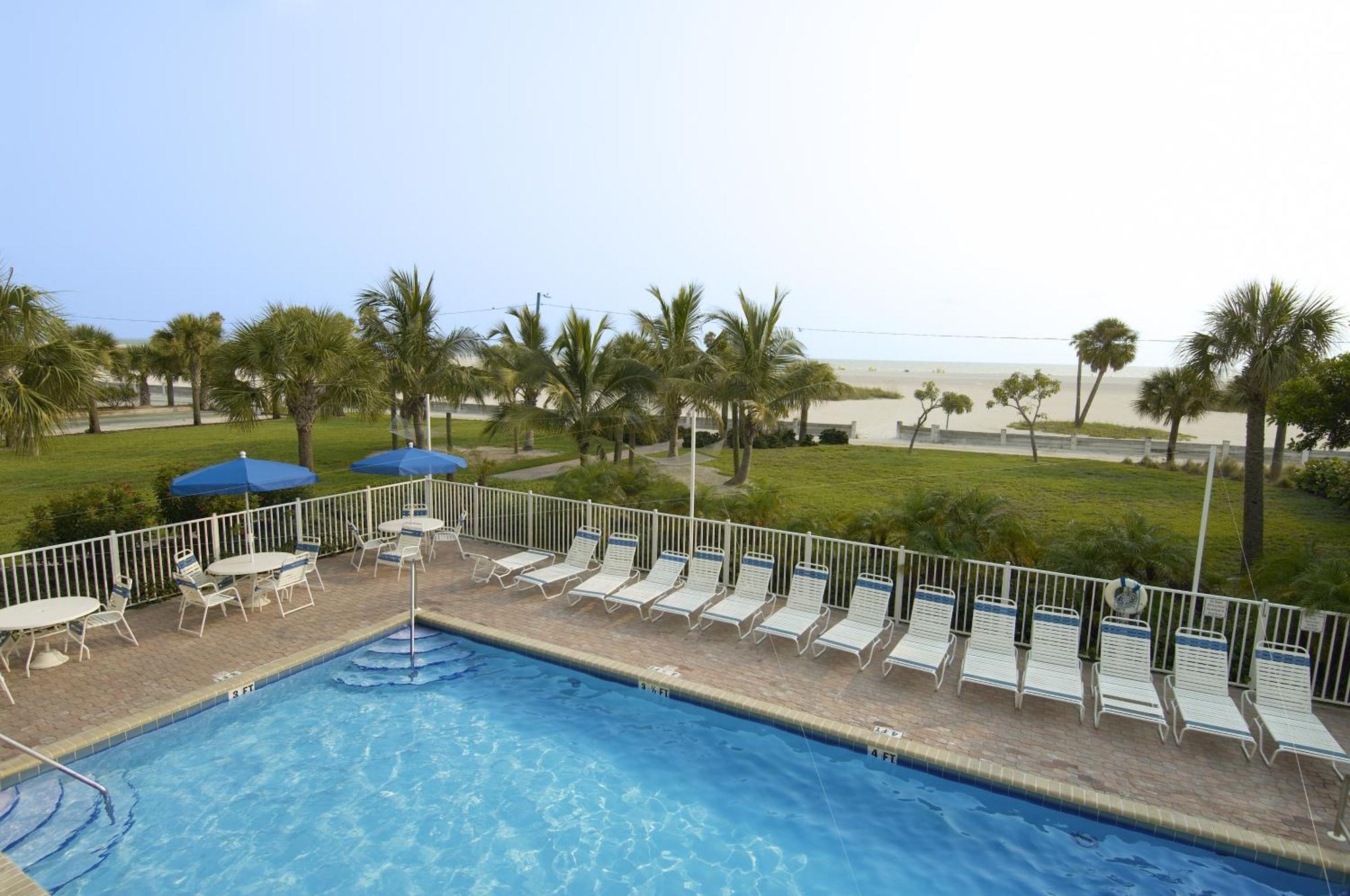 סיינט פיט ביץ' South Beach Oceanfront Resort מראה חיצוני תמונה