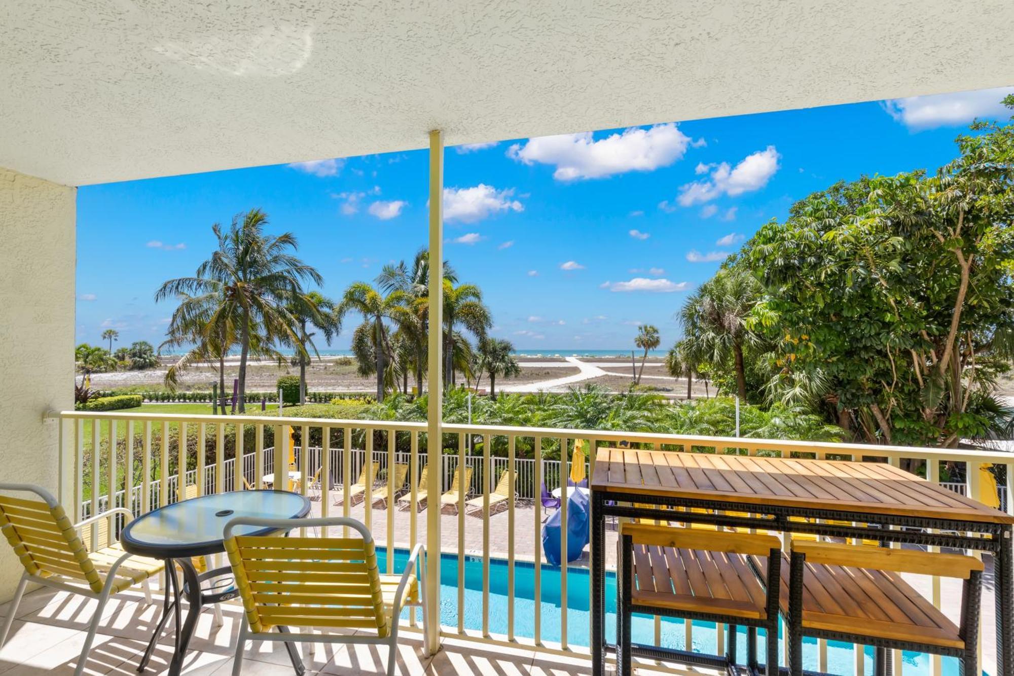 סיינט פיט ביץ' South Beach Oceanfront Resort חדר תמונה