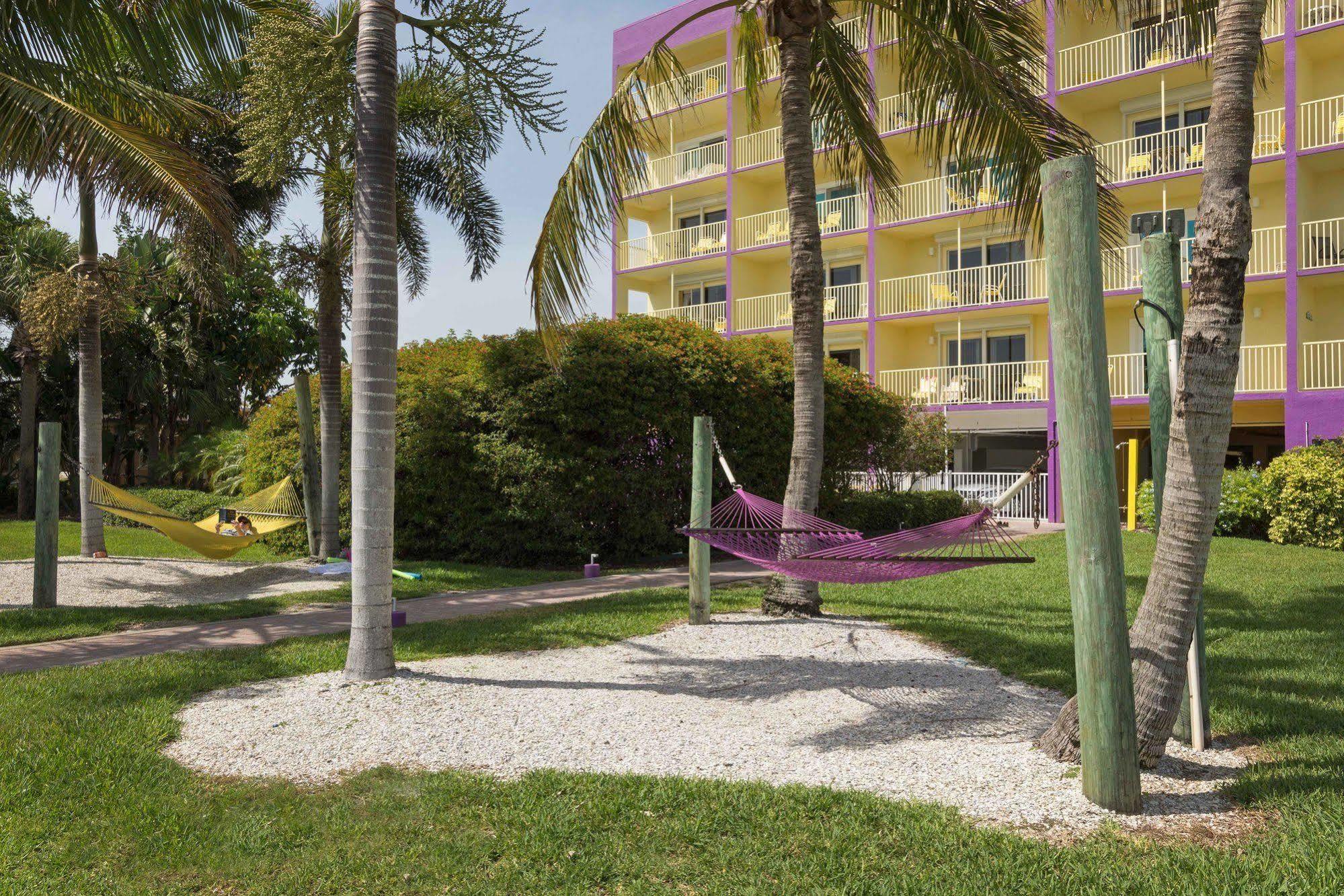 סיינט פיט ביץ' South Beach Oceanfront Resort מראה חיצוני תמונה